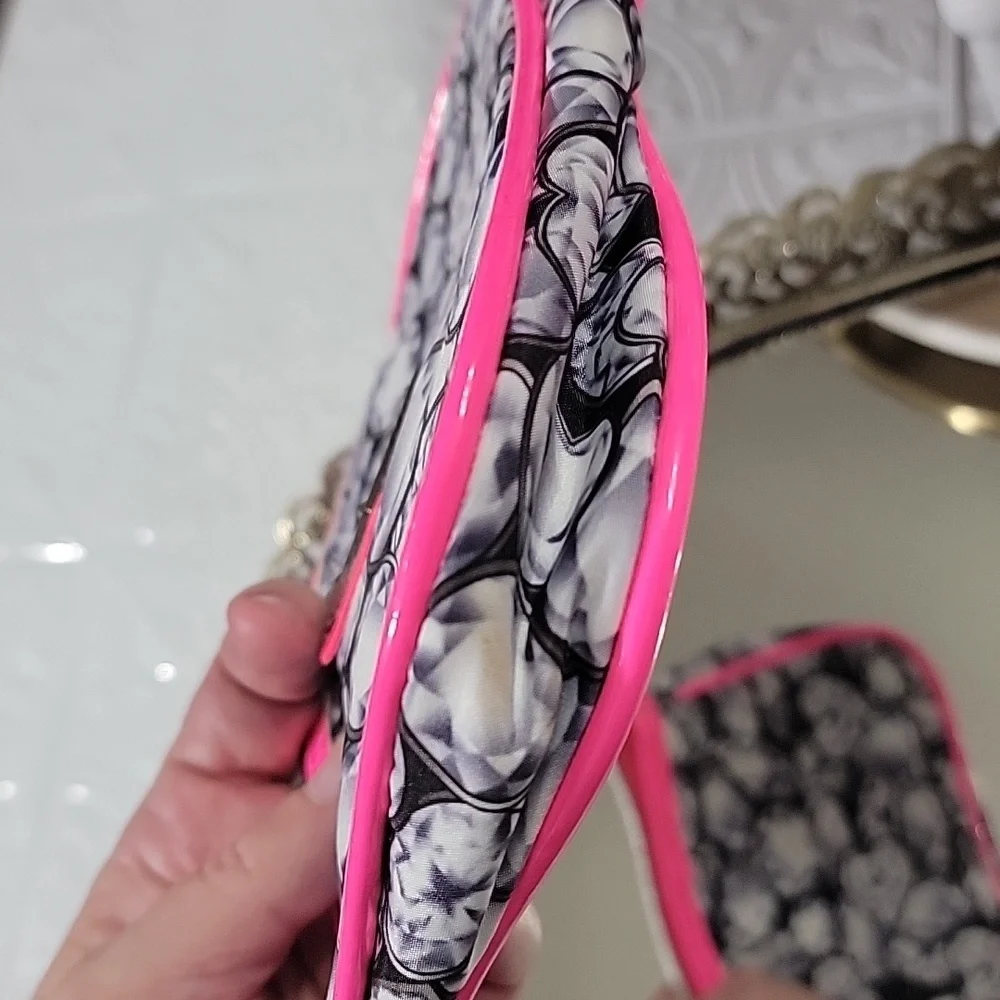 Betsey Johnson Diamond Pattern Cosmetic Toiletries Travel Pouch